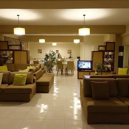 Hotel Iolkos 2*