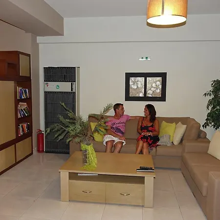 Hotel Iolkos 2*